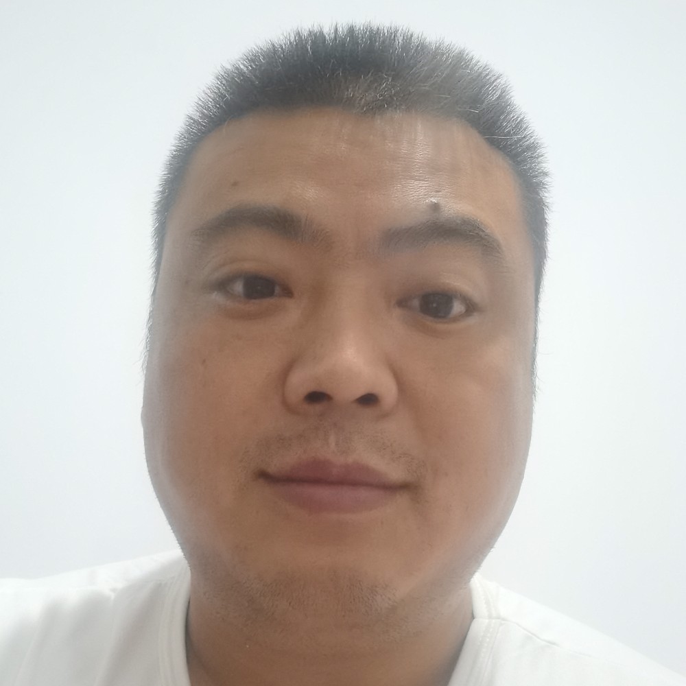 开拖拉机进城的照片