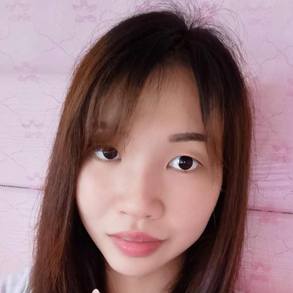 文静的浅陌的照片