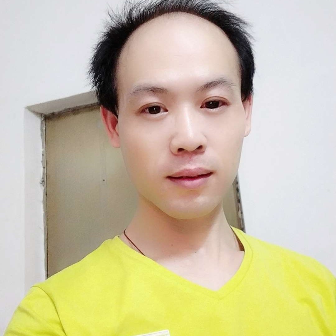 舒适泪了战斗机的照片