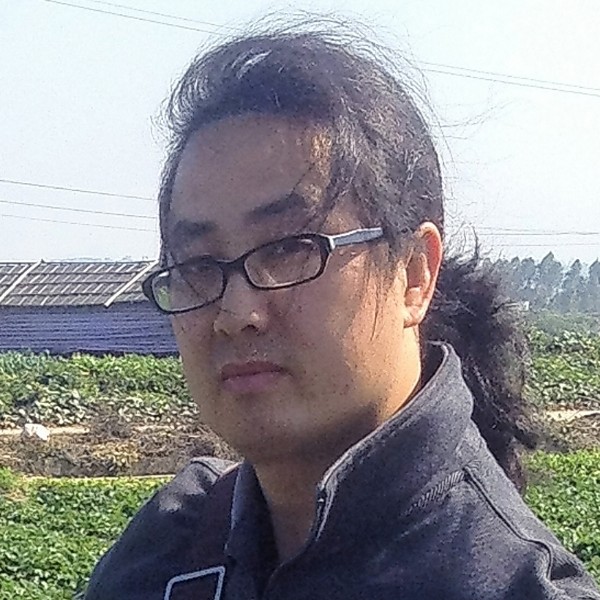 凉山哥哥的照片