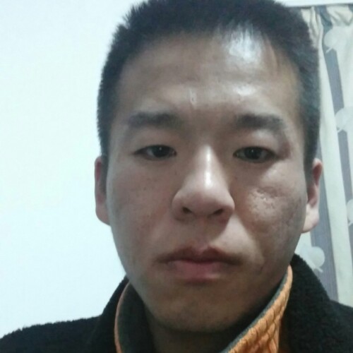 体贴的单身暖男的照片
