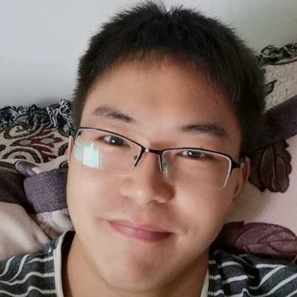 眼睛大说醉月的照片