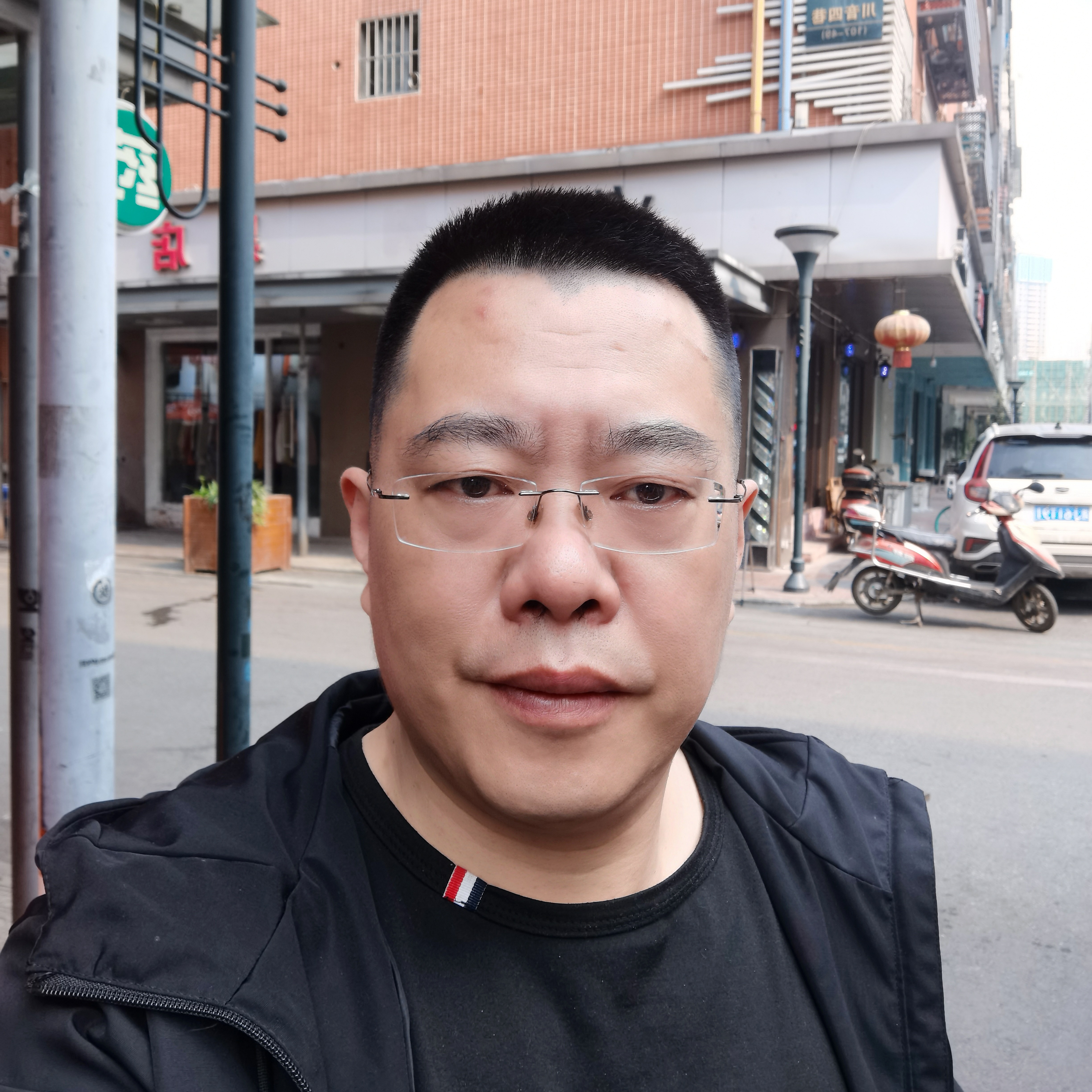 良伦的照片