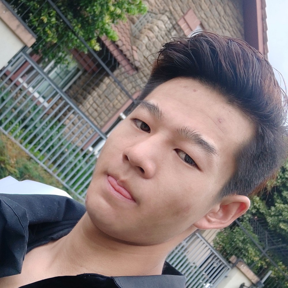 默默改变帽子的照片