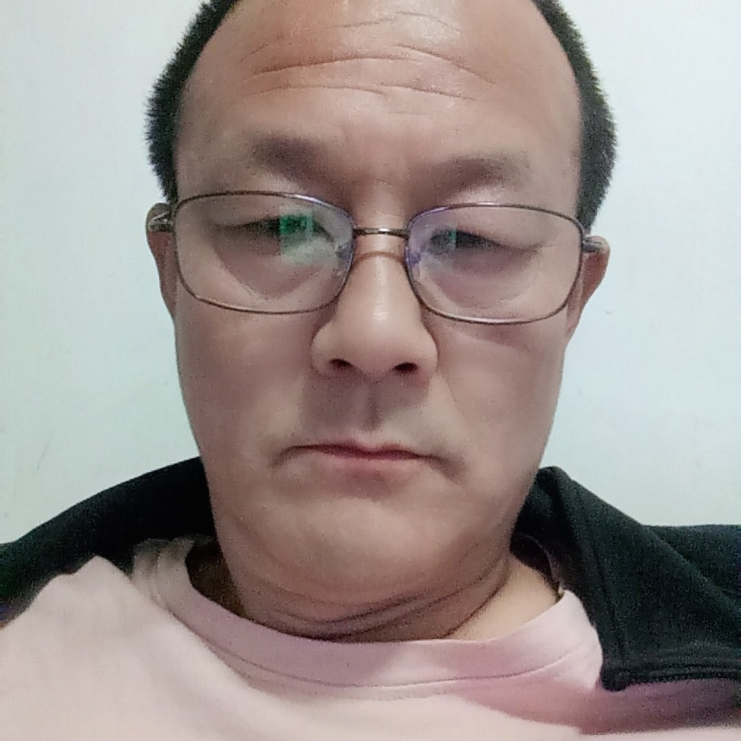 紧张浅吻轩辕的照片