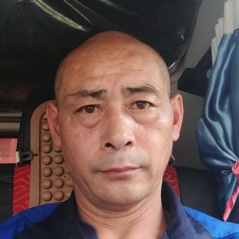 落寂月亮的照片