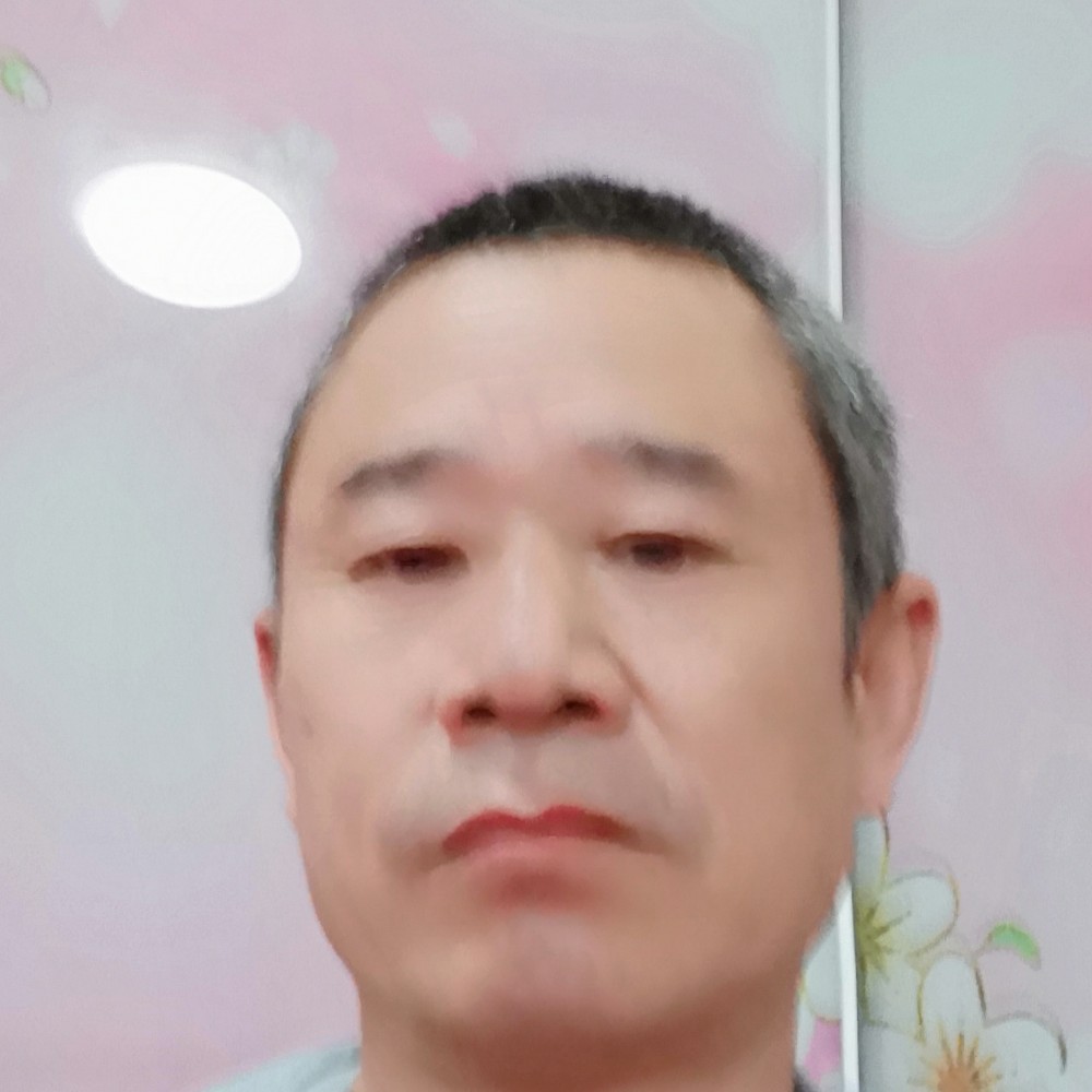 孤独浅吻白开水的照片
