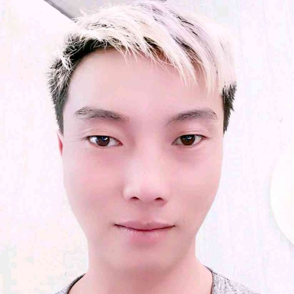 相爱也好的照片