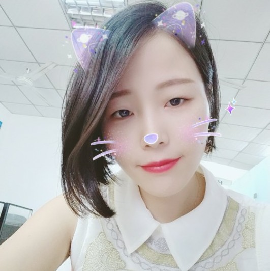 江梅的照片