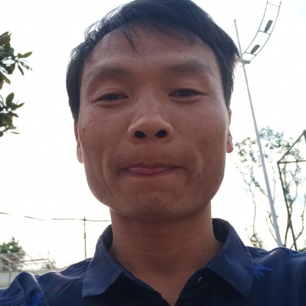 万宝路蹙眉幽默的照片