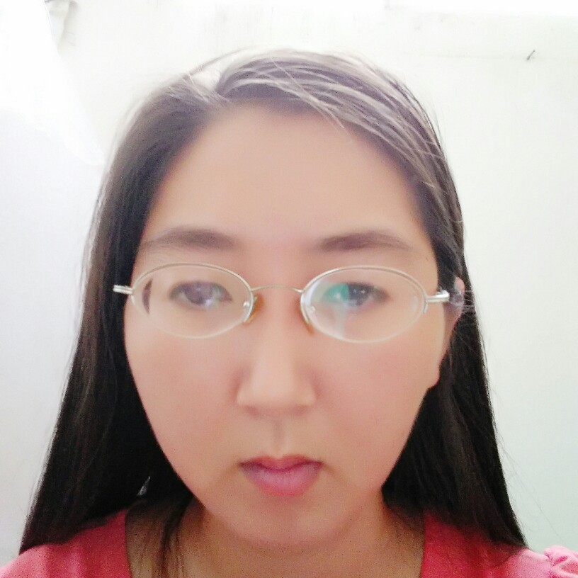 江畔雨柳的照片