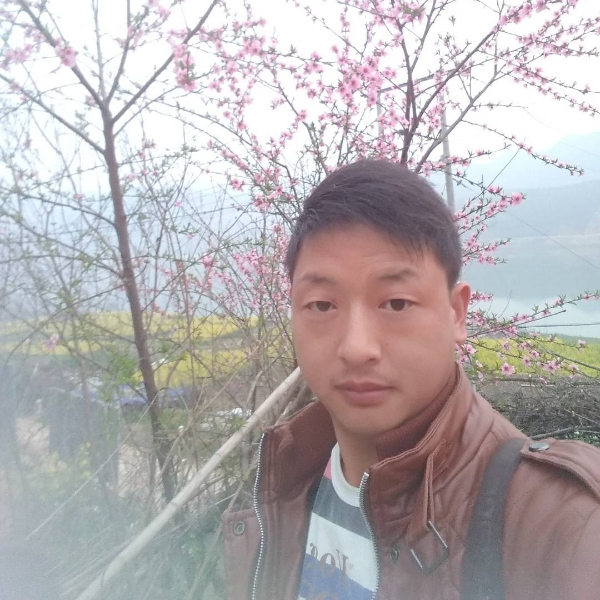 单纯少玩玩的照片