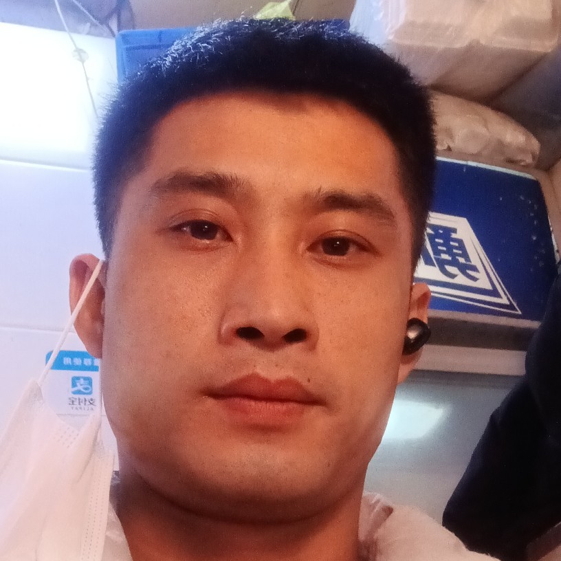 地摊生意好辛苦的照片