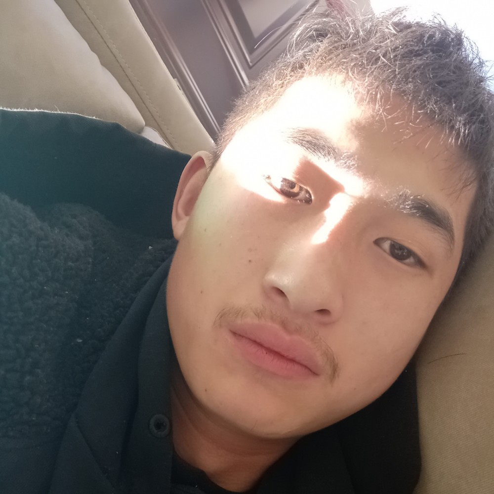 微笑爱迷离的照片