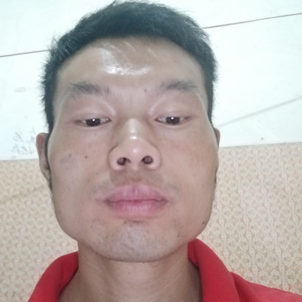 舒彩阳的照片