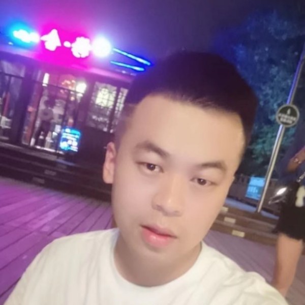 亮亮666的照片