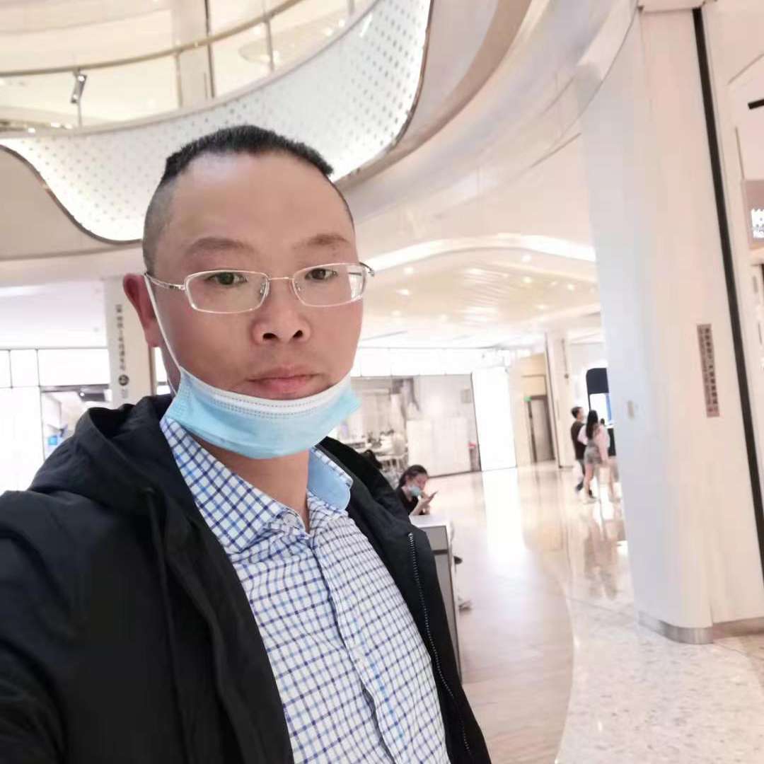 明媚爱恋画板的照片
