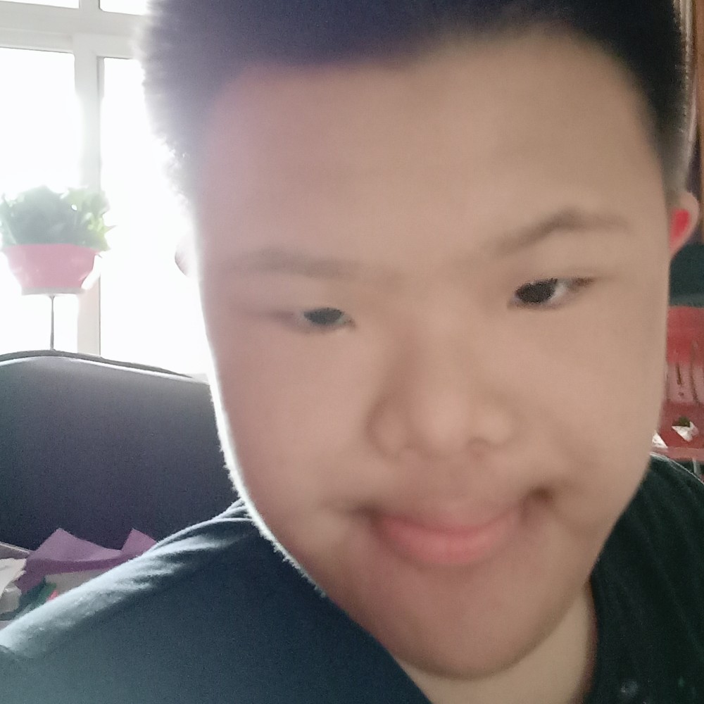 睫毛膏向冷静的照片