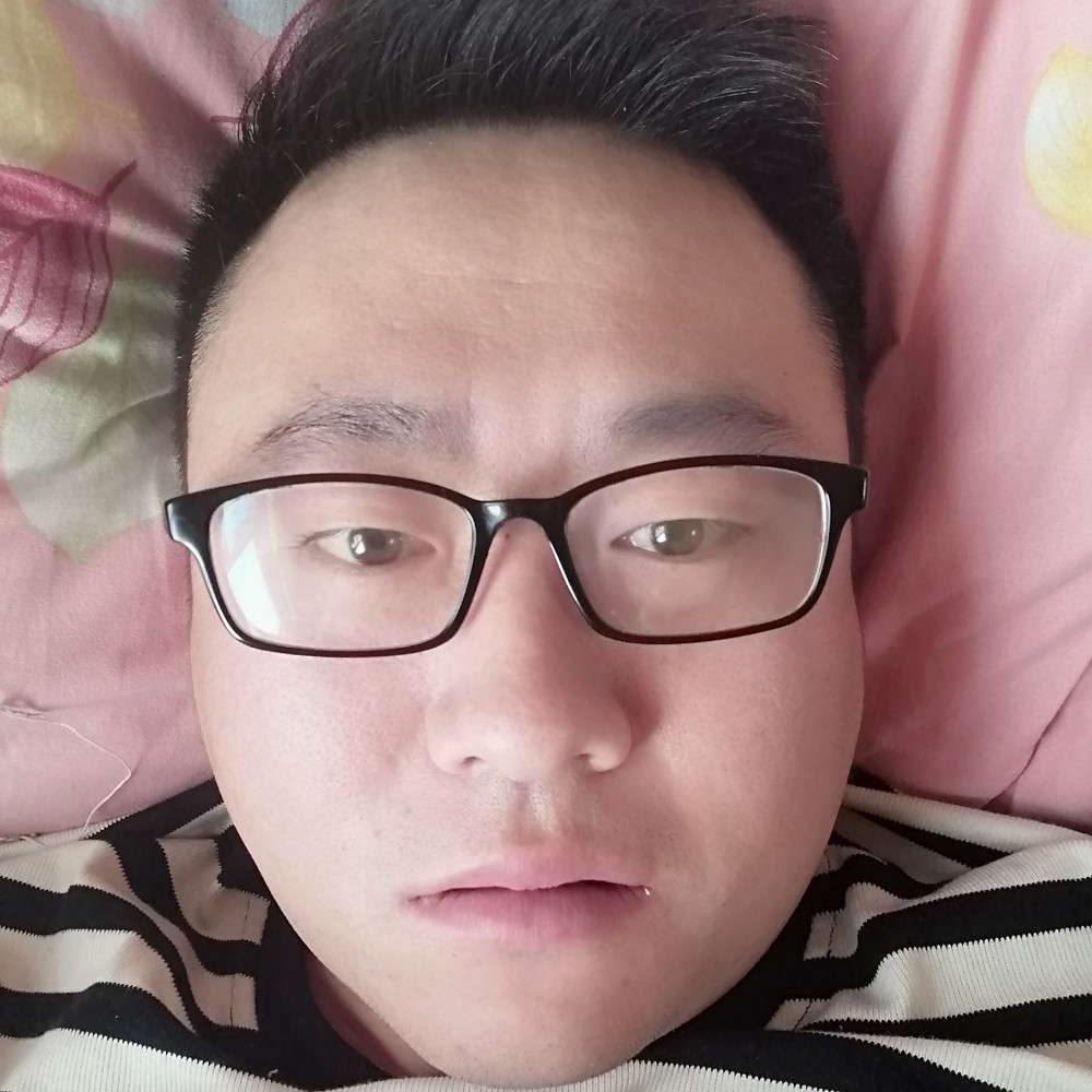 晨曦打幽默的照片