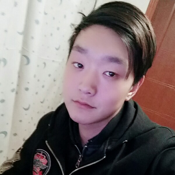 齐名的照片