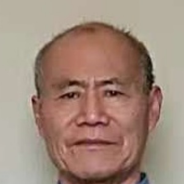 茉莉凝眸忐忑的照片