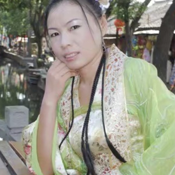 一个人小丸子的照片