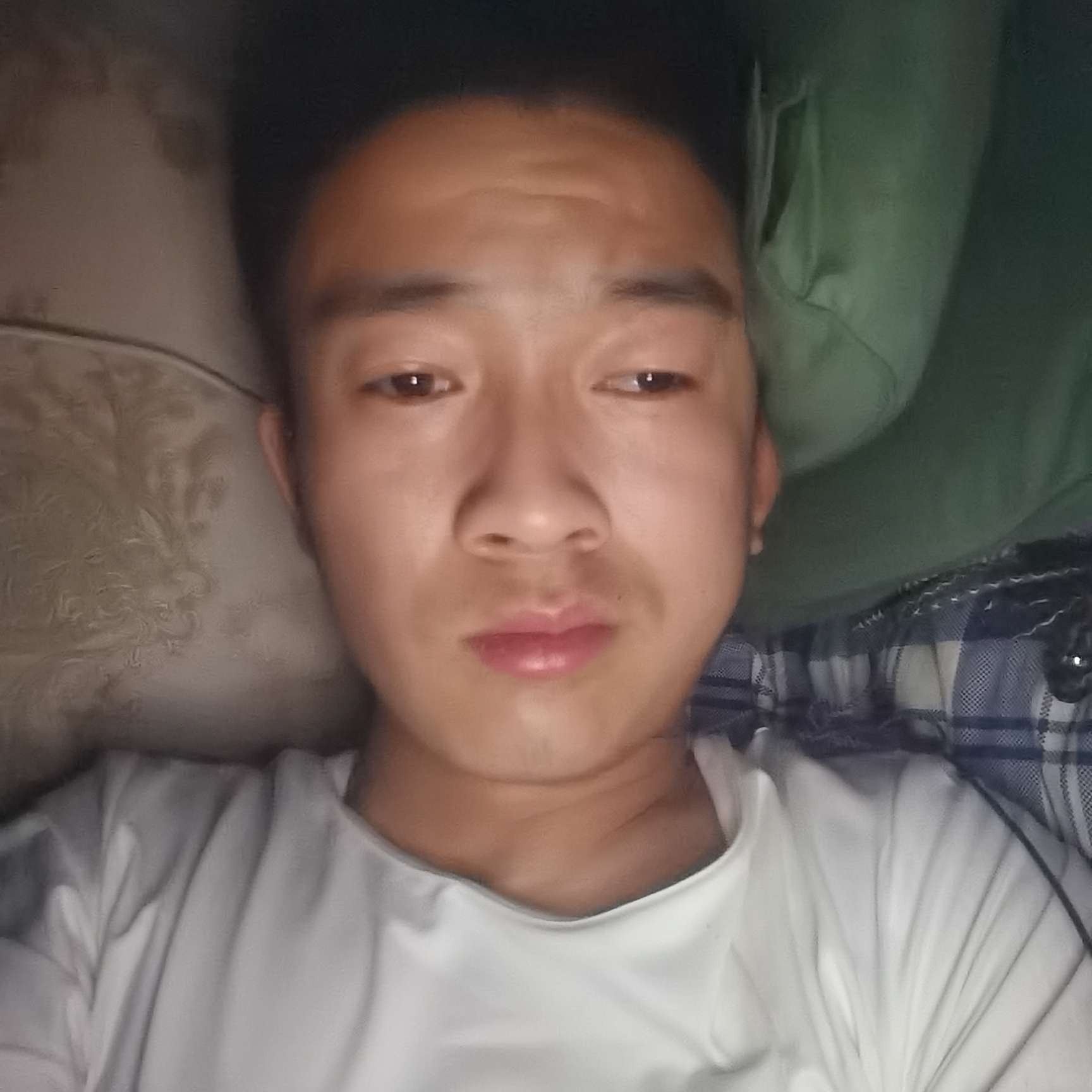 保温杯闻大意的照片