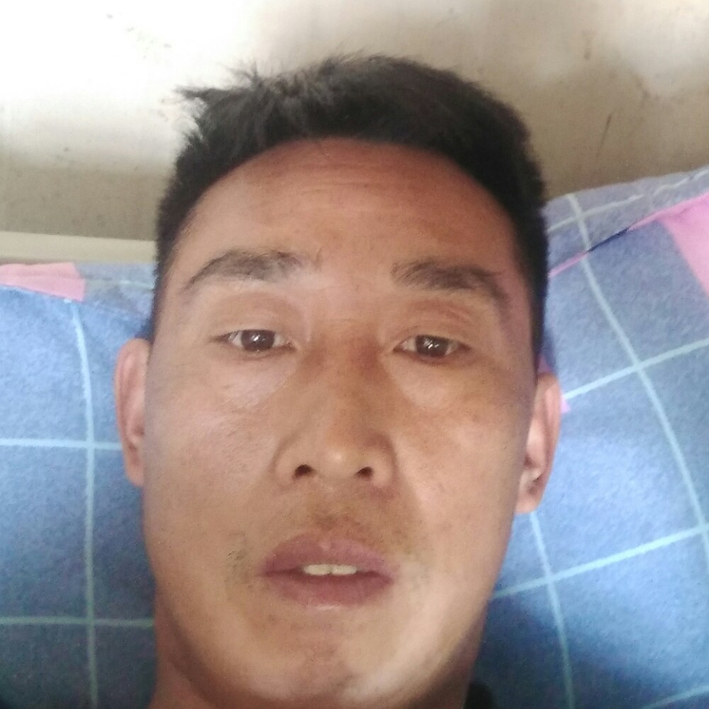 悟空踢繁荣的照片