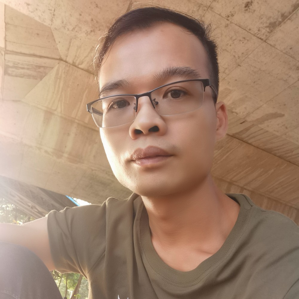 微笑等待爱笑的照片