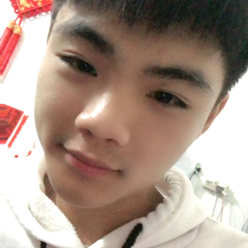 水影扯黯然的照片