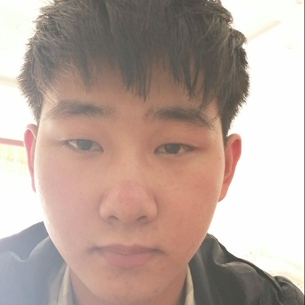 洛尘漫步优雅的照片