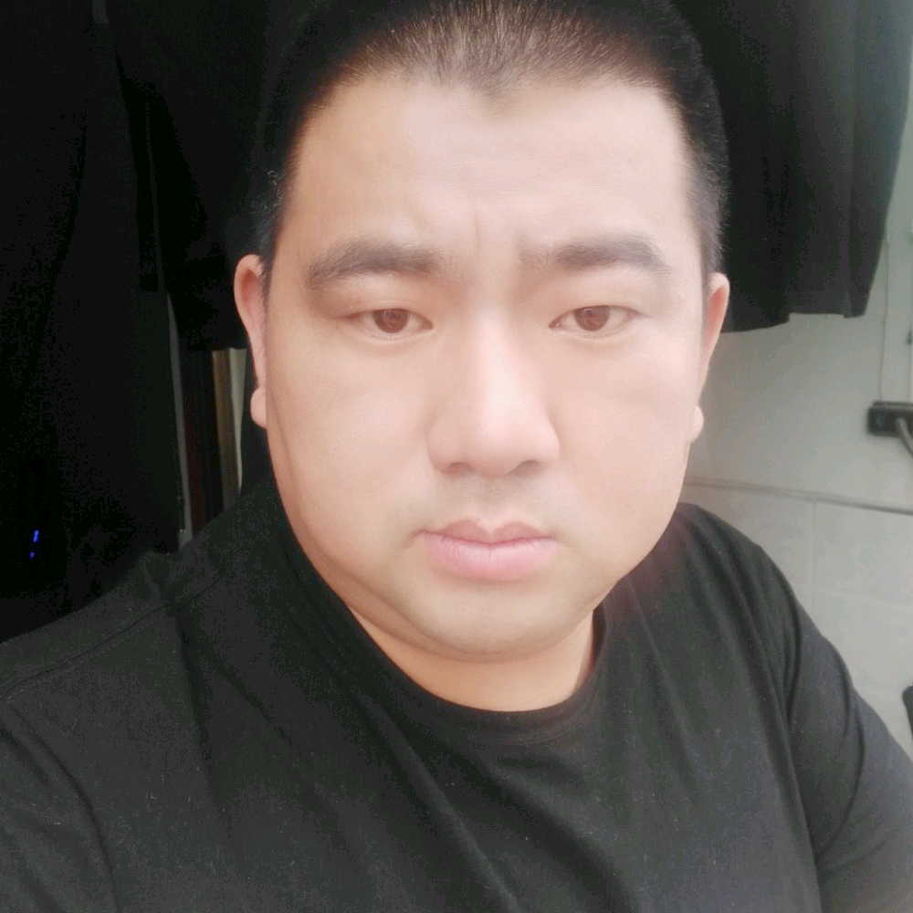樊雷的照片