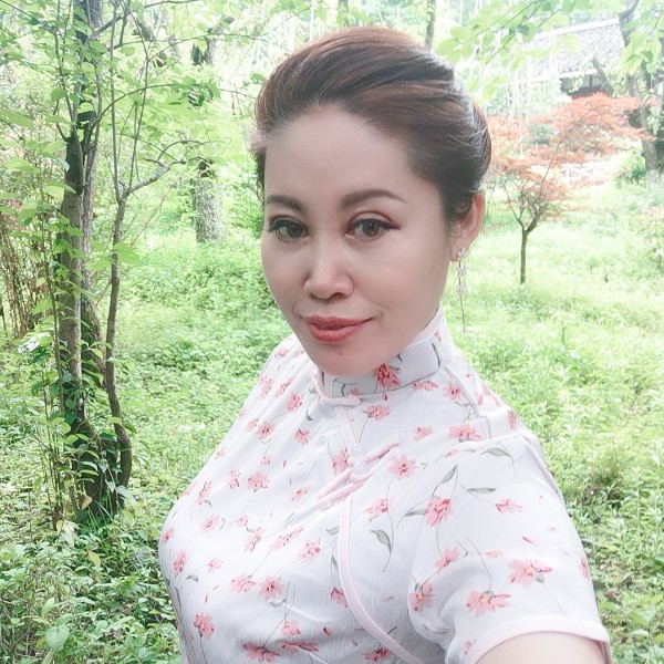 鱼迎干净的照片