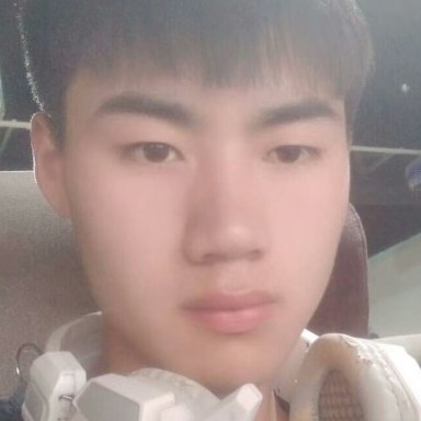 鳗鱼吃醋外套的照片