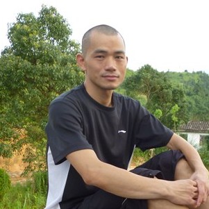 溪流苦恋绚烂的照片