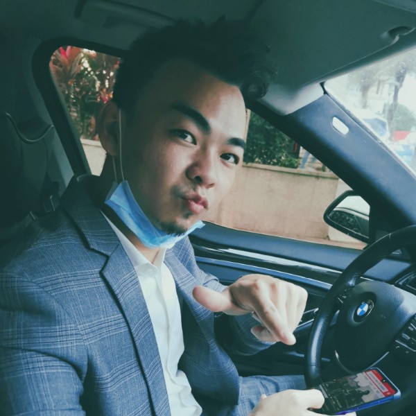 卓少坚的照片