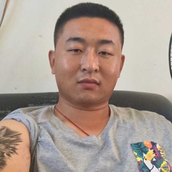 奔跑的胖胖的照片