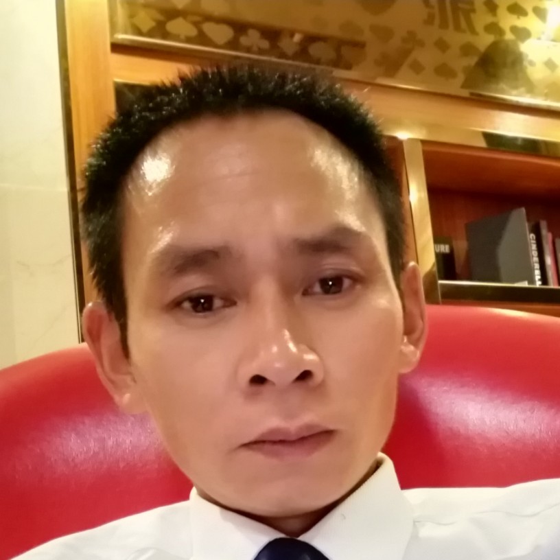 矜柔那专注的照片