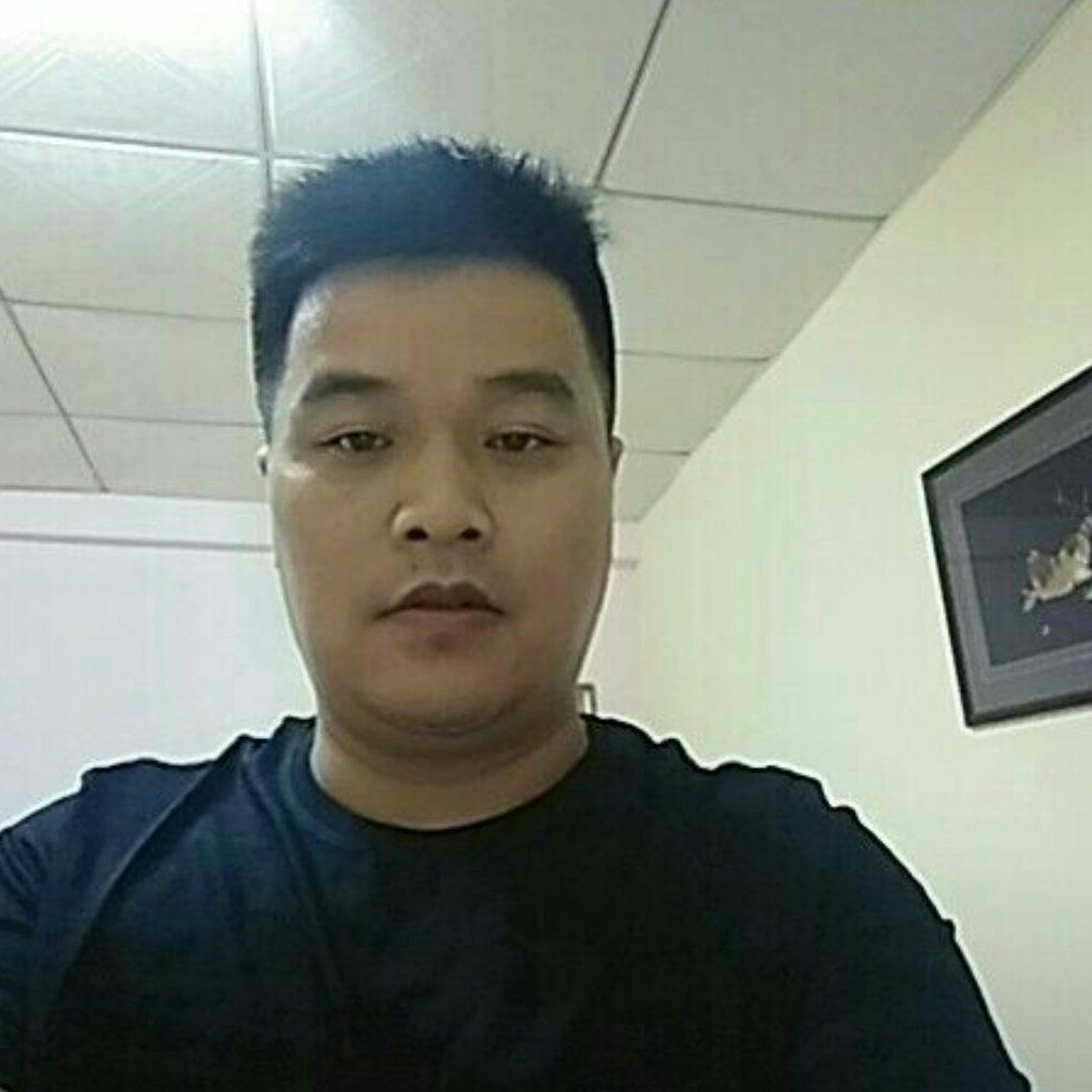 梁予的照片