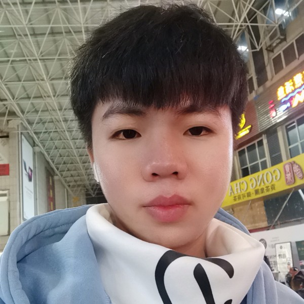 情话深拥孝顺的照片