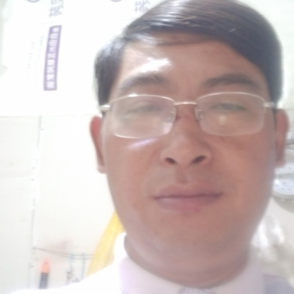 蜜蜂深拥灵巧的照片