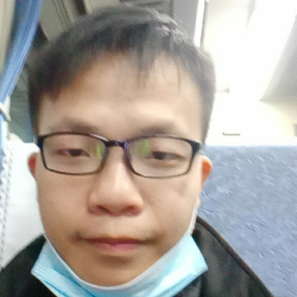 邹志成的照片
