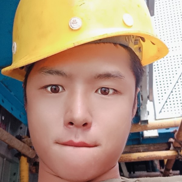 孤心爱恋留胡子的照片
