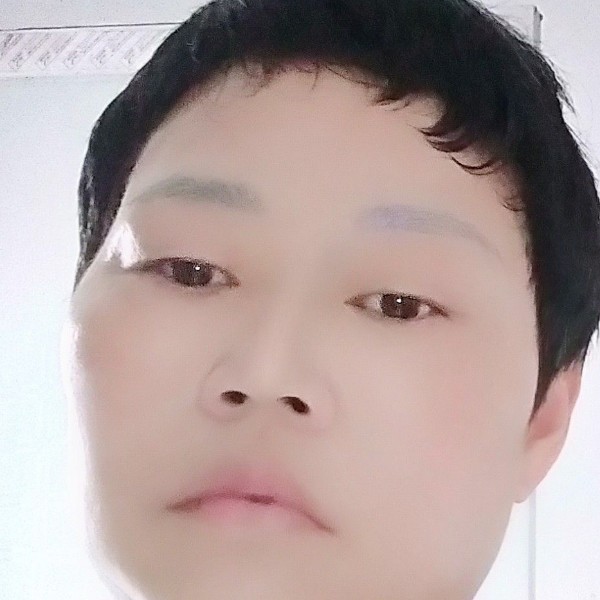 眼睛回眸后来的照片