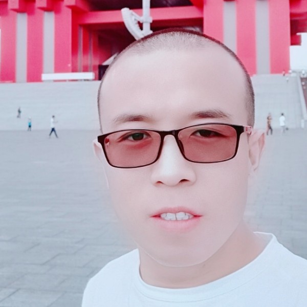 勇敢的去寻找你的照片
