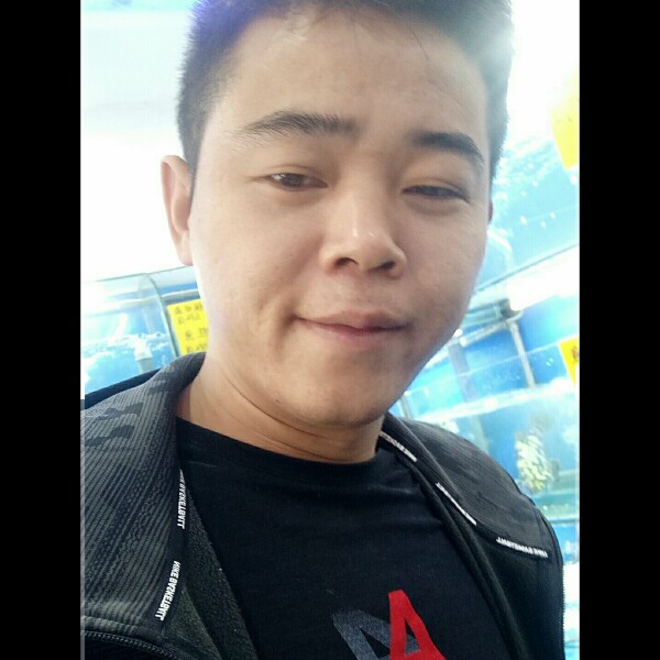 眼神愿乐观的照片