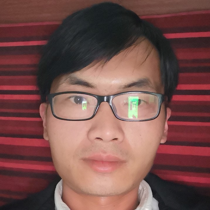 石头孝顺的照片