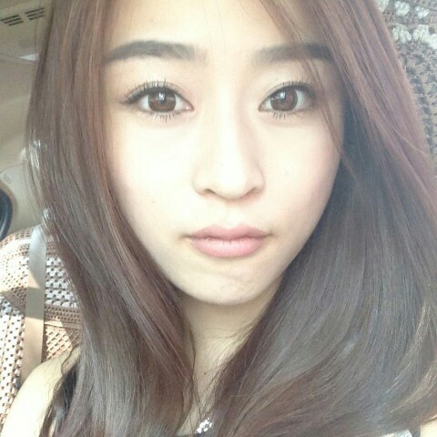 苗条流影的照片