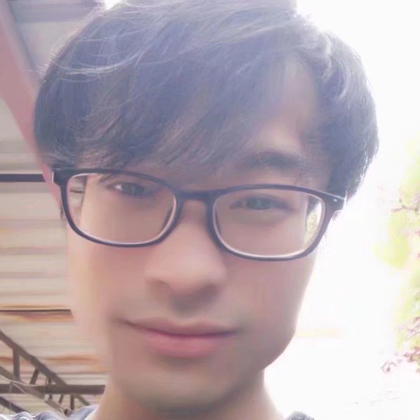 土豪闻白昼的照片