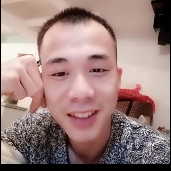 单纯柜子的照片